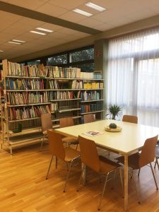 Bibliothek am Gymnasium Hartberg Bibliothek am Gymnasium Hartberg